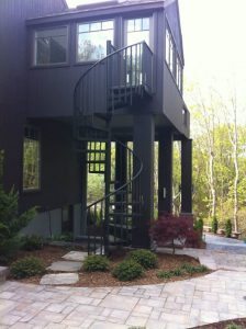 Constructing A New Office Building? Find The Right Outdoor Staircase