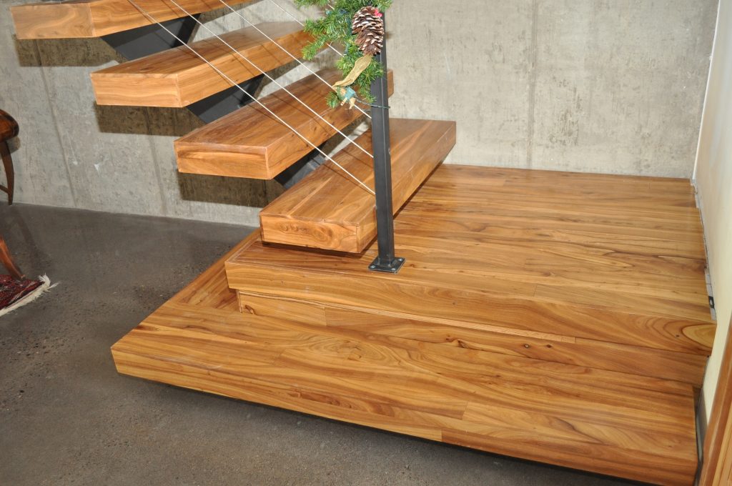 Modern Floating Staircase